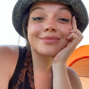 Meet your Posher, Savannah